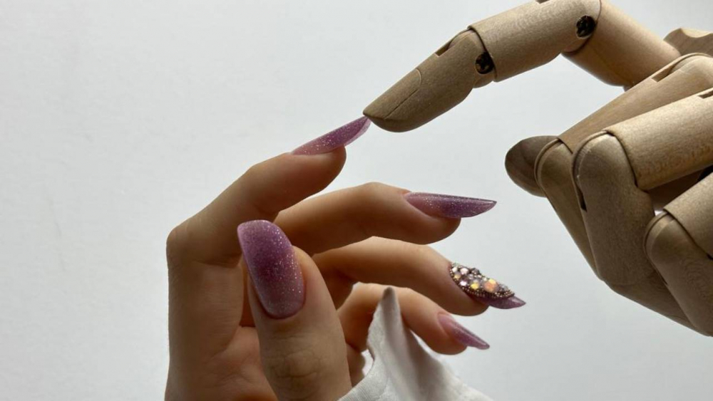 10 astuces efficaces pour en finir avec l’habitude de se ronger les ongles, Nice, KRISTY DEIANU