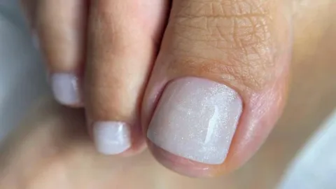 Prestation d'onglerie, Kristy Deianu, à Nice