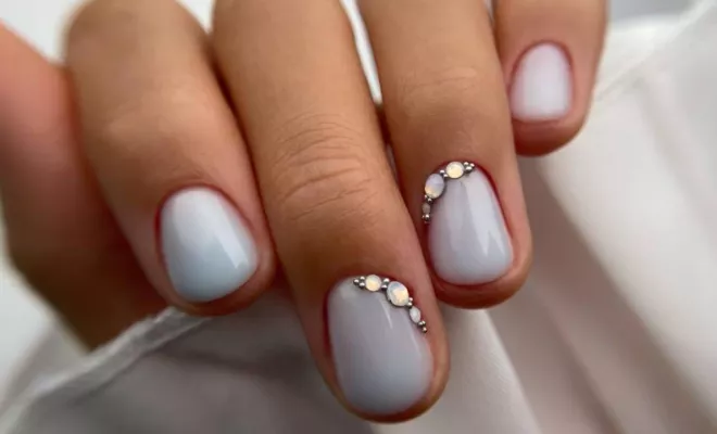 Prestation d'onglerie, Kristy Deianu, à Nice