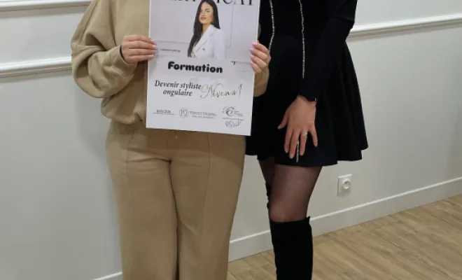 Cette semaine nous avons fini une formation base niveau 1 manucure russe et Popits , Nice, KRISTY DEIANU